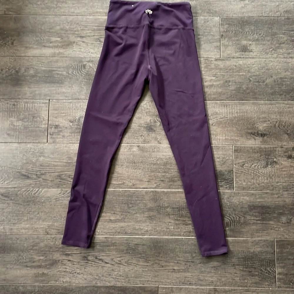 #15 cute dark purple leggings - Picture 3 of 4